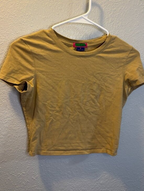 Tops - Crop T-Shirt